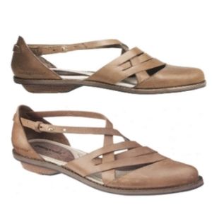 Patagonia Addie Weave Acorn leather flats size 9.5